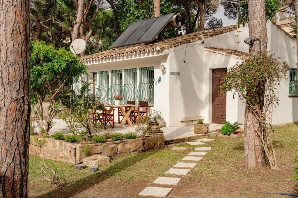 Сasa de vacaciones Elviria Beachside House *